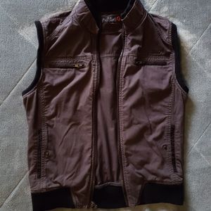 G by Guess men's sleeveless jacket